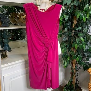🆕NWT New Directions Fuchsia Sleeveless Rosette Dress